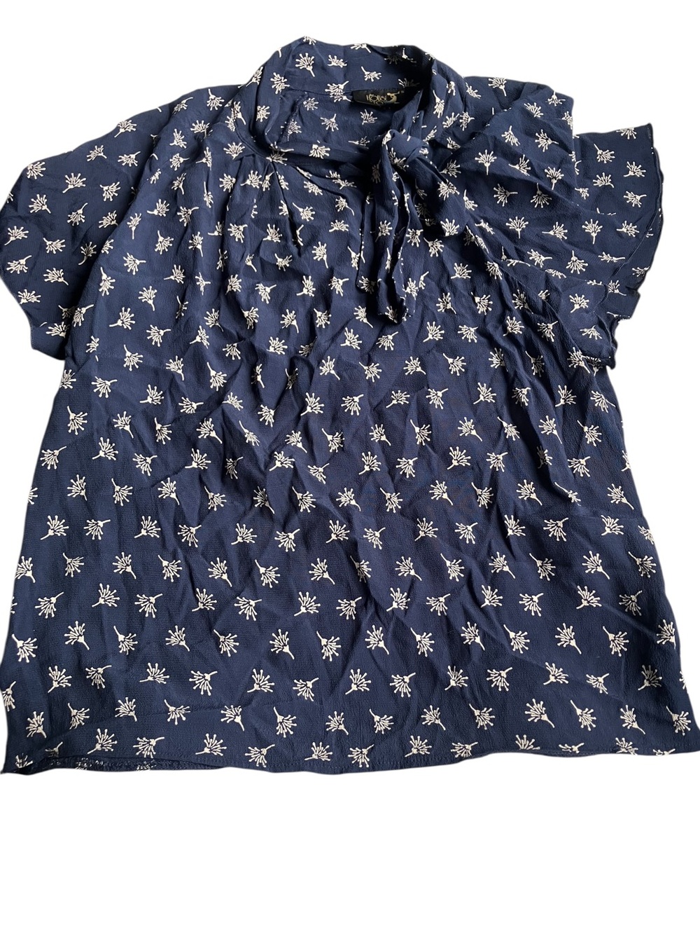 House of Foxy 1930s Tie-Neck Blouse in Navy Floral Large